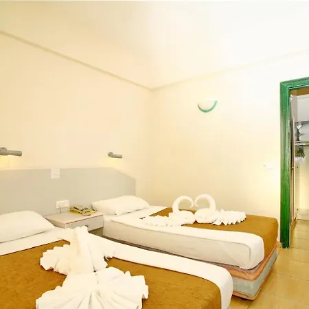 Magi Aparthotel 2*