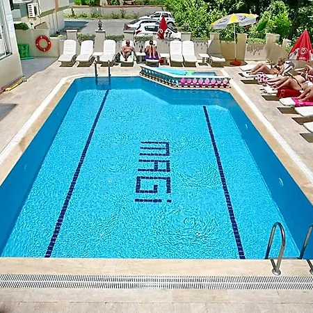Magi Aparthotel