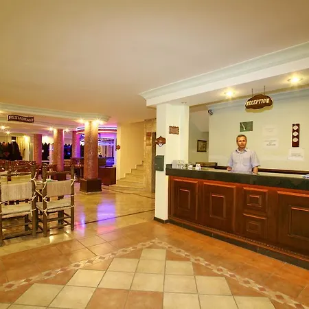 Magi מלון דירות