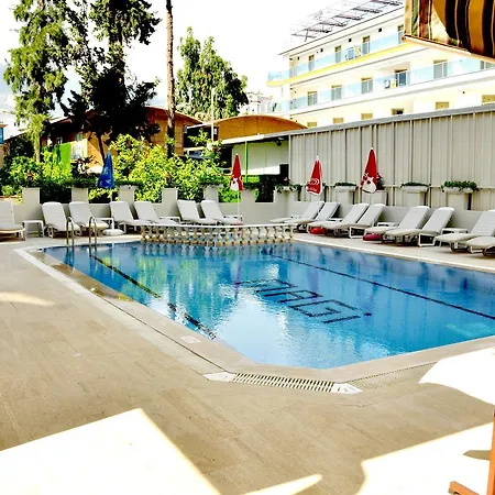 Aparthotel Magi 2*