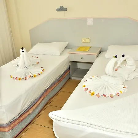 Magi Aparthotel 4*